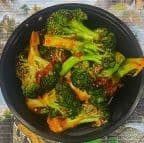 Best Broccoli w. Garlic Sauce 鱼香芥兰 in Mount Laurel, NJ