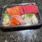 Best Sashimi Deluxe Entree in Staten Island, NY
