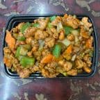 Best Chicken w. Cashew Nut in Glyndon, MD