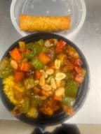 Best L17. Kung Pao Chicken with Peanuts (Lunch) in Blue Ash, OH