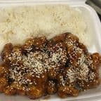 Best 芝麻鸡白肉 Sesame Chicken in State College, PA
