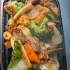 Best Beef with Garlic Sauce in Lewisville, TX