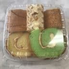 Best Sponge Cake (Mixed, 5 pcs) in Orlando, FL
