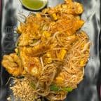 Best Pad Thai in Highwood, IL