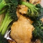 Best Chicken With Broccoli 芥蘭雞 in Dublin, OH
