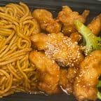 Best 芝几芥午-Sesame white meat Chicken w. Broccoli in Aliquippa, PA