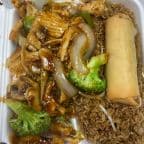 Best Chicken with Garlic Sauce (Combo Plate) in Leominster, MA