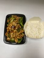 Best Chicken with Broccoli in Highland, IL