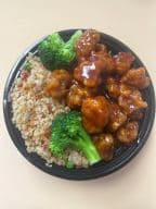 Best General Tso's Chicken in Milford, CT