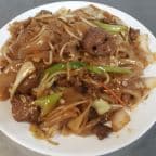 Best N48. 干炒牛河粉Pan-fried Beef Flat Rice Noodles in Milford, CT