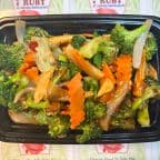 Best Mixed Vegetable with Garlic Sauce in Manchester, CT