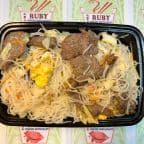 Best Beef Chow Mei Fun in Manchester, CT