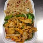 Best C 9. Chicken with Garlic Sauce (Dinner Combo) in Manchester, CT