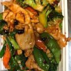Best Hunan Chicken in Lake Mary, FL