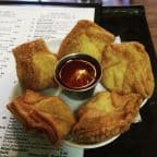 Best Crab Rangoon in Chicago, IL