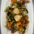 Best 鱼香干贝 Sea Scallops with Garlic Sauce in Watkins Glen, NY