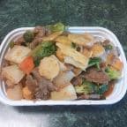 Best Red Curry Beef in Lakewood, OH