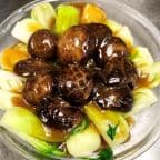 Best Chinese Mushroom over Bok Choy 香菇扒菜胆 in Kent, WA