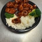 Best General Tso's Chicken (Lunch) in Roseland, NJ