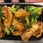 Best Chicken with Broccoli in Bartlett, IL