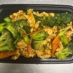 Best Chicken with Broccoli in Bowie, MD