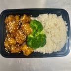 Best Sesame Chicken (Combo Platter) in Bowie, MD