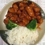 Best Orange Chicken (Luncheon Special) in Ann Arbor, MI