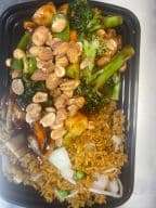 Best Kung Po Chicken w. Peanuts Lunch in Baltimore, MD