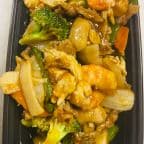 Best Four Seasons in Lakewood, OH