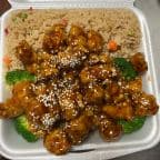Best 21. Sesame Chicken (Dinner Sp.) (晚)芝麻鸡 in Baton Rouge, LA