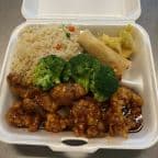 Best General Tso's Chicken (Lunch).(with fried rice wonton and egg roll) in Lucedale, MS
