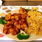 Best General Tso's Chicken (Combo Platter) in Meriden, CT
