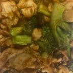Best Chicken w. Broccoli 芥兰鸡 in Byram, MS