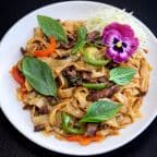 Best Drunken Noodles in Sterling Heights, MI