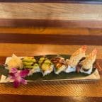 Best Dragon of Queen Roll in Pearl River, NY